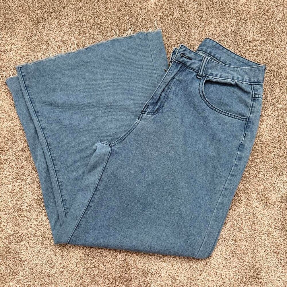 Wide Leg Raw Hem Jeans | Size 30| Boho Festival - Picture 4 of 8